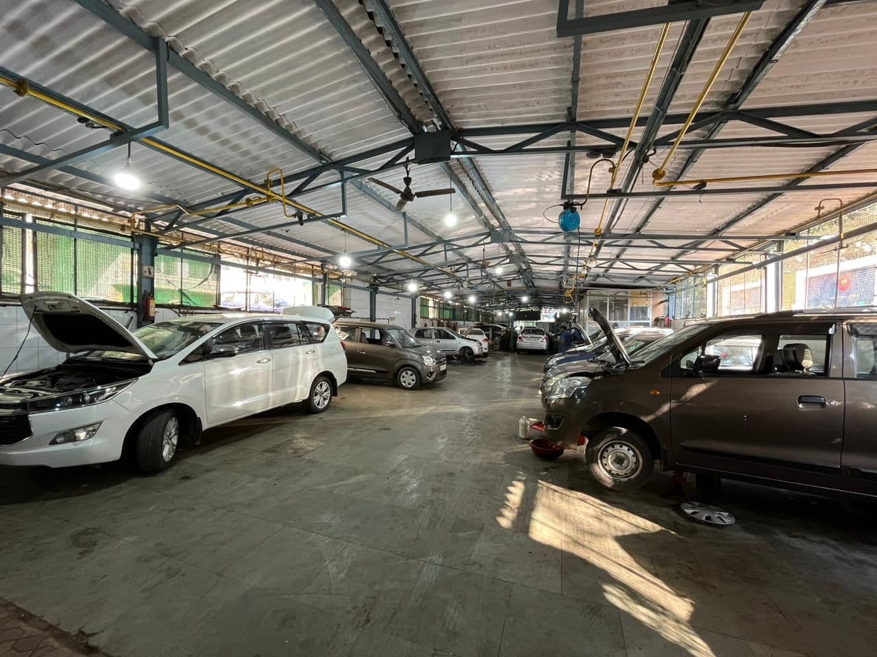 Chamunda Motors workshop in Borivali West